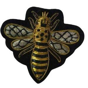 Insignia de Abeja de Oro Antiguo de Lujo Bordada a Mano con Piedras, Diseño 3D Ecológico - Product Image 2