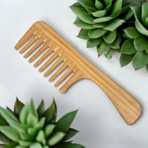Approvisionnement direct d'usine de peignes à cheveux rustiques faits à la main en bois, peignes démêlants, outils de soin des cheveux, disponibles au prix de gros - Product Image 1