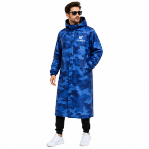 Manteau de pluie long imperméable camouflage bleu personnalisé, coupe-vent à capuche, veste de pluie d'extérieur par sublimation avec logo personnalisé pour homme - Product Image 1