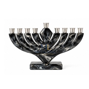 Ménorah moderne en résine marbrée bleue, porte-bougie Hanouka personnalisé à 9 branches, vente en gros, décoration de table de luxe pour les fêtes juives - Product Image 3