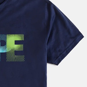 Camiseta de Manga Corta con Cuello Redondo Azul Marino para Hombre, Estampado Digital con Letras de Esperanza, Corte Regular Informal, 100% Algodón Jersey - Product Image 5