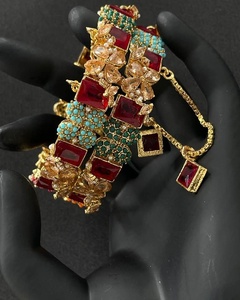 Nouveautés de bijoux pour femmes pour l'Aïd : Ensembles de bracelets de mariée indiens en gros, parures de bijoux tendance disponibles à la vente - Product Image 6