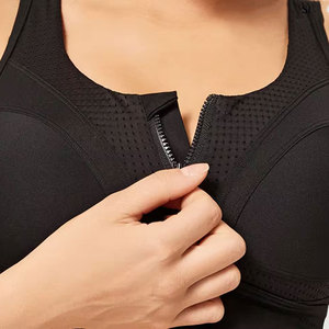 Sujetador deportivo negro sin aros, transpirable, con tirantes finos, ribete en contraste, cuello cuadrado, diseño sin costuras, top de entrenamiento de alto soporte - Product Image 2