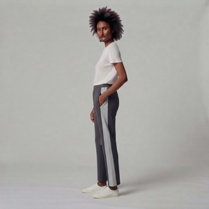 Pantalones Deportivos Grises de Pierna Recta para Mujer, con Franja Lateral, Cintura Elástica, Largo hasta el Tobillo, Pantalones Casuales de Punto, Material de Algodón y Elastano - Product Image 4