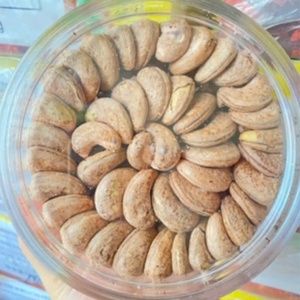 เม็ดมะม่วงหิมพานต์อบเกลือพรีเมียมแสนอร่อยจากเวียดนาม ขนมขบเคี้ยวกรุบกรอบ จำหน่ายส่ง ขายส่ง รับผลิตแบบ OEM จากโรงงาน - Product Image 3