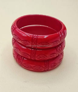 Brazalete clásico de moda de resina con perlas y diamantes para aniversarios, bodas, fiestas, regalo perfecto del productor - Product Image 1