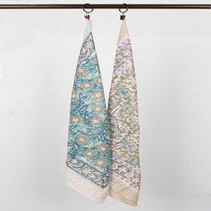 Bandana Minimaliste en Coton Imprimé à la Main 21x21 Pouces, Foulard de Poche Personnalisé, Foulard Cadeau d'Usine Exportatrice, Vente en Gros - Product Image 2