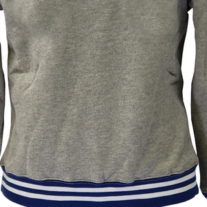 Pull grec personnalisé en maille torsadée longue bleu roi à col ras du cou pour femmes universitaires, idéal pour les sororités et fraternités - Product Image 3