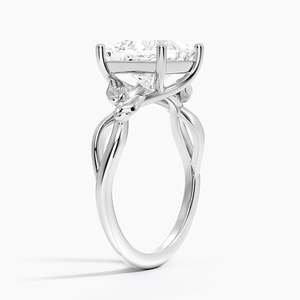 Bague de fiançailles solitaire en moissanite taille princesse 2 carats avec sertissage d'accentuation - Product Image 4