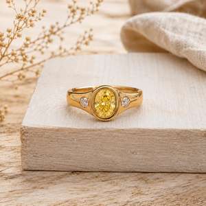 เพชรทรงรีและทรงกลมสีเหลือง ผลิตในห้องปฏิบัติการ คลาสสิก ทองคำแท้ 10K 14K 18K สีทองคำขาว ความใส DEF ระดับ VVS พร้อมขอบตัวเรือนแบบ Bezel Setting เครื่องประดับชั้นดี - Product Image 2