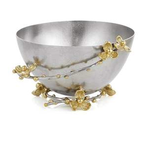 Tazón de Metal Sostenible Hecho a Mano de Lujo para Servir Frutos Secos, con Soporte Artístico de Mariposa Dorada y Diseño Floral, Apto para Lavavajillas - Product Image 5