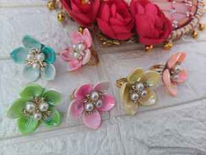 Nouvelle bague florale avec perles - Bijoux d'été colorés - Bague ajustable motif fleur - Accessoire féminin fleur pastel - Product Image 5