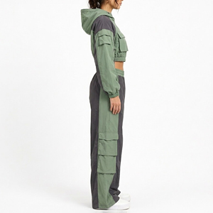 Ensemble de survêtement coupe-vent pour femme, haut court et pantalon, imperméable et léger, idéal pour la course et le sport – Collection Hiver, Meilleures Ventes - Product Image 2