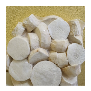 Trozos de Taro Congelados IQF, Cubos de Taro Entero, Tubérculo Blanco, Vegetal, Envasado al Vacío, Grado Mayorista, 500 kg, Giang, Vietnam, 24 Meses - Product Image 1