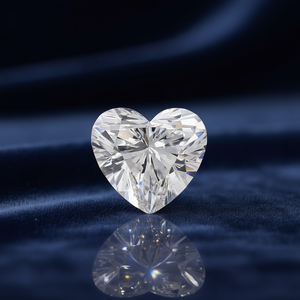 Diamant de laboratoire en forme de cœur certifié IGI 10,04 carats VVS2, diamants non montés - Product Image 3