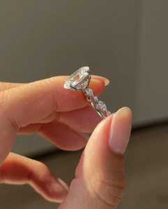 Anillo Clásico de Diamante Simulado con Corte Ovalado, 1.00CT, Cultivado en Laboratorio, Certificado IGI, Plata 925, Regalo de Boda o Compromiso para Enamorados - Product Image 4