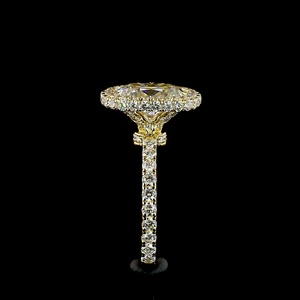 Bague de mariage en or micro-pavée avec halo de diamants de laboratoire CVD HPHT taille coussin 3 carats certifiés IGI, personnalisable en gros - Product Image 2