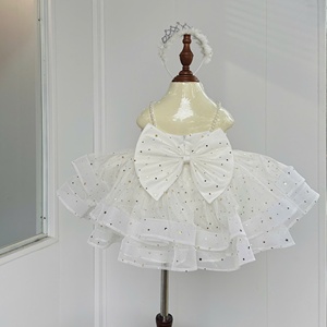 Robe de princesse scintillante à bretelles spaghetti pour filles, avec fleurs perlées, tutu et étoiles, superposée en tulle, pour fêtes, avec accessoires - Product Image 4
