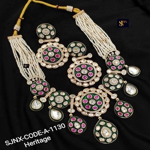 Colliers pour femmes d'excellente qualité pour le mariage et le festival du fournisseur et exportateur indien au prix de gros - Product Image 4