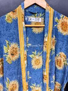 Robe kimono en soie crêpe douce vintage de luxe pour femmes |   Imprimé floral fait main, col en V, taille élastique, manches courtes |   Printemps Automne - Product Image 2