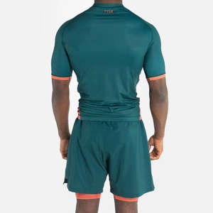 ชุดเสื้อรัดกล้ามเนื้อแขนสั้นและกางเกงขาสั้นสำหรับผู้ชาย สีเขียวเข้มขอบสีส้ม สำหรับออกกำลังกาย ฟิตเนส เล่นกีฬา - Product Image 4