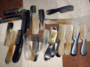 หวีเขาควายหวีปากกว้างเป็นมิตรต่อสิ่งแวดล้อมสำหรับใช้ในบ้านหรือเดินทางคุณสมบัติการนวดเขาสัตว์ธรรมชาติ - Product Image 3