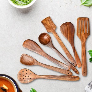 Juego de 4 utensilios de cocina de madera de acacia ecológicos y ligeros: cucharas, espátula ranurada y espátula, antiadherentes y resistentes al calor. - Product Image 5
