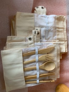 Juego de Cubiertos de Bambú al por Mayor con Caja de Viaje y Bolsa con Acabado Espejo, Logotipo Grabado con Láser - Product Image 1