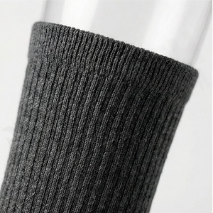 Crew <b>Socks</b> Solid Color 100% Cotton Breathable Knitted <b>Men</b> Women Daily Wear Autumn Standard Thickness Regular Style - Product Image 4