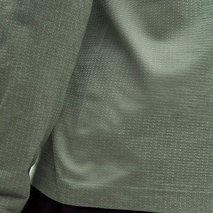 เสื้อยืดผู้ชายแขนยาวเนื้อผ้านุ่มสบายผิว ทรงหลวมใส่สบาย เหมาะสำหรับใส่ในชีวิตประจำวัน - Product Image 5