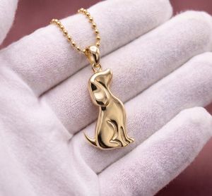 Pendentif Chien Assis en Argent Sterling 925 Plaqué Or, Breloque Minimaliste pour Amoureux des Chiens, Bijou Animalier, Charm Pendentif - Product Image 5