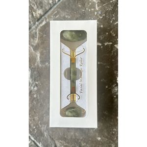 Rullo Facciale in Giada per Massaggio e Relax - Product Image 2