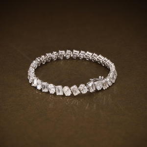 Pulsera de tenis unisex con 50 esmeraldas y diamantes ovalados cultivados en laboratorio, certificada por IGI, oro de 14K, elegante para bodas y fiestas. - Product Image 3