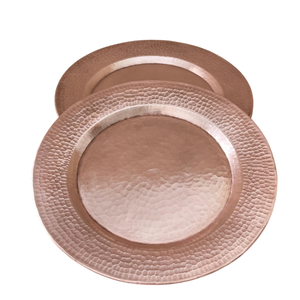 Assiettes de présentation rondes en cuivre, faites à la main, en métal poli, design minimaliste pour la table à manger - Product Image 3