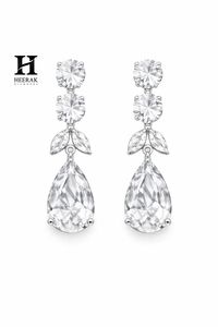 Parure de bijoux de mariage personnalisée en or blanc 18 carats avec diamant de laboratoire taille poire, collier ras-du-cou à franges et collier chandelier halo - Product Image 6