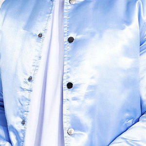 Chaqueta Bomber de Satén Personalizada con Cuello Alto Bordado, Estilo Vintage Letterman Varsity de Béisbol para Hombre - Product Image 5