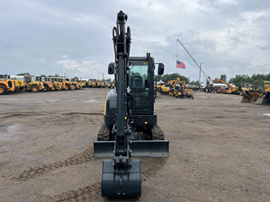 Miniexcavadora de 3.5 Toneladas HX35Az con Giro Cero de Cola, Totalmente Hidráulica, Compacta para Construcción y Agricultura - Product Image 3