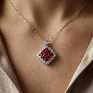 Pendentifs en or blanc massif 18 carats de haute qualité, sertis de rubis et de diamants taille princesse, pour cadeau, bijoux de fête classiques personnalisables, fabrication de qualité supérieure - Product Image 3