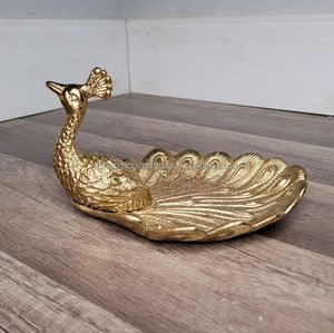 Plateau à bijoux en laiton massif, design martelé classique et moderne, prix usine indien, fournisseur en gros, plateaux décoratifs en métal pour mariage Ali - Product Image 1