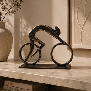 Sculpture décorative de cycliste, sculpture abstraite de cycliste en bronze, faite à la main, minimaliste, figurative, décoration de table, salon - Product Image 1