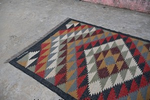 Govind Art <b>Rugs</b> Hand Tufted Eco Friendly Geometric Kilim Area <b>Rug</b> Rectangle Wool Flat Weave Living Room Latex Spot Clean Medium - Product Image 3