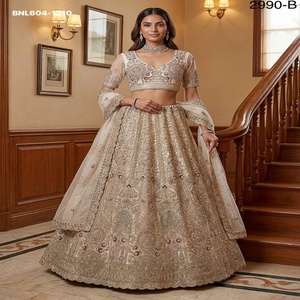 Collection élégante et tendance : Lehenga-Choli et Dupatta de mariage en tulle brodé de Zari et orné de diamants en zircon – Fournisseur indien - Product Image 1