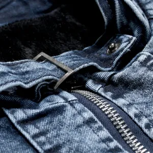 Veste en jean unisexe coupe ajustée, col montant, fermeture éclair, bleu délavé, style décontracté, manches classiques, pour l'hiver, respirante, devant zippé - Product Image 5