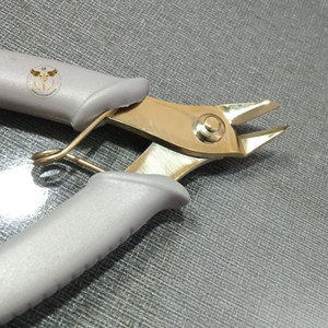 Coupe-fil de précision en acier inoxydable de qualité supérieure, pince coupante professionnelle pour bijoux avec poignée noire antidérapante - Product Image 6