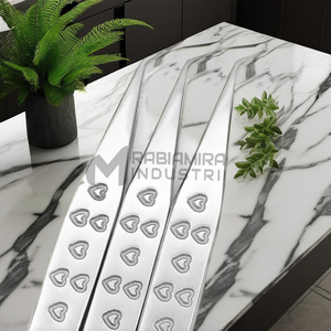 Pinzas de volumen de punto de aislamiento de 45 grados de acero inoxidable de alta calidad de producto alto RMI pinzas de pestañas de agarre de diseño de corazón personalizado - Product Image 1