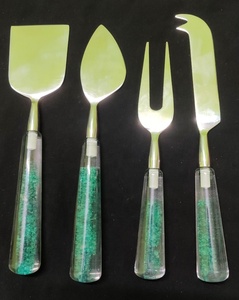 Ensemble de 4 couteaux à fromage en acier inoxydable de haute qualité Belle fourchette en bois en résine époxy verte pour le camping Mesures Fromage Miel - Product Image 2