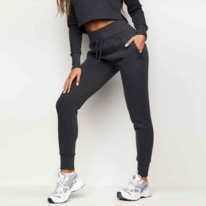Conjunto Deportivo Personalizado para Mujer, Sudadera Corta Vintage y Pantalones Jogger, Traje Deportivo de Invierno Transpirable de Algodón y Felpa - Product Image 4