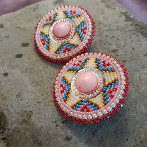 Pendientes Largos con Cuentas, Hechos a Mano, Estilo Boho Glam, para Mujer, Ideales para Eventos y Bodas - Product Image 2