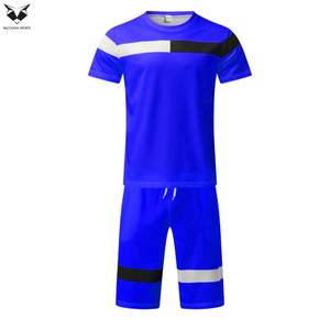 Ensemble court d'été tendance streetwear de qualité supérieure et flexible, produit premium, best-seller, ensemble court d'été pour homme - Product Image 3