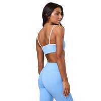 Soutien-gorge de sport bleu clair pour femme avec logo personnalisé, biais contrastant, fines bretelles, crop top d'entraînement, ensemble de fitness col en V, vêtements de sport en gros